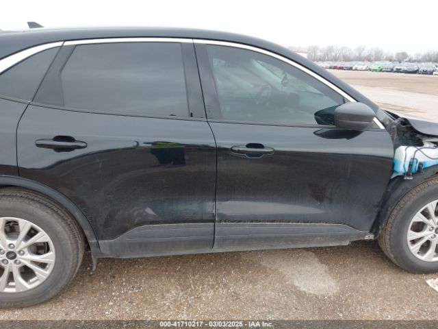 1FMCU0GNXPUB08613 Ford Escape Active