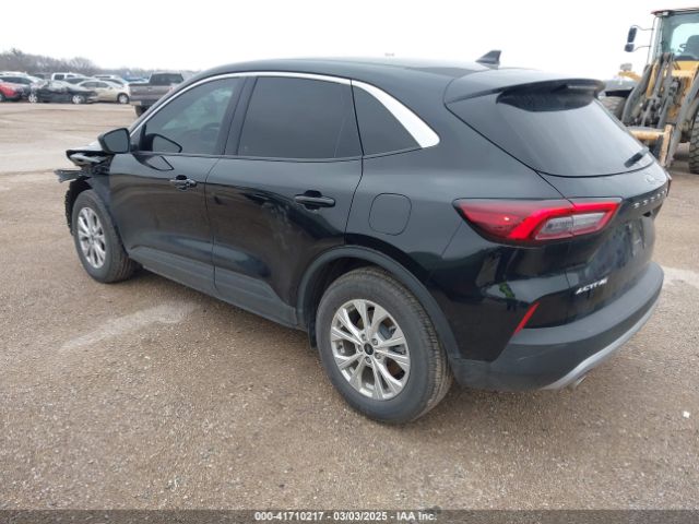 1FMCU0GNXPUB08613 Ford Escape Active