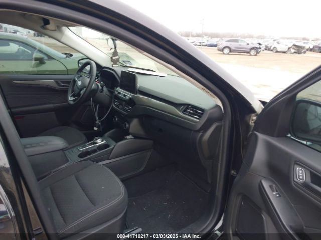 1FMCU0GNXPUB08613 Ford Escape Active
