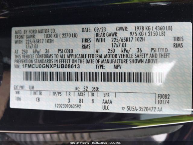 1FMCU0GNXPUB08613 Ford Escape Active