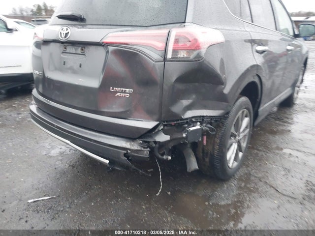 JTMDFREV3JJ725578 Toyota Rav4 Limited