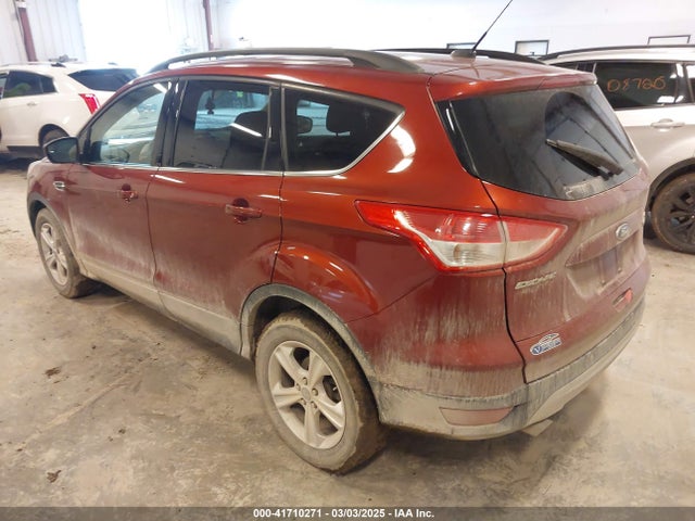 41710271 :رقم المزاد ، 1FMCU0GX1GUA44267 vin ، 2016 Ford Escape Se مزاد بيع