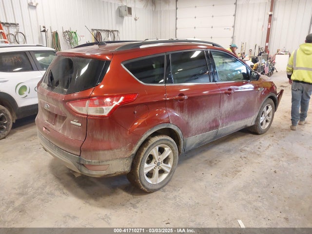 41710271 :رقم المزاد ، 1FMCU0GX1GUA44267 vin ، 2016 Ford Escape Se مزاد بيع