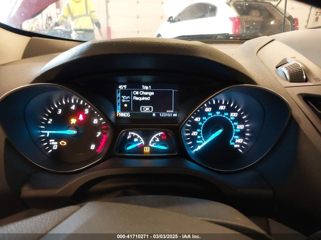 41710271 :رقم المزاد ، 1FMCU0GX1GUA44267 vin ، 2016 Ford Escape Se مزاد بيع