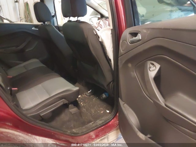 41710271 :رقم المزاد ، 1FMCU0GX1GUA44267 vin ، 2016 Ford Escape Se مزاد بيع
