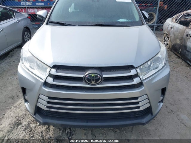 5TDKZRFH7KS551171 Toyota Highlander Xle