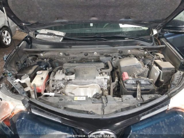 JTMBFREV3HJ162064 Toyota RAV4 LE