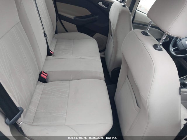 Ford FOCUS SE 2015 1FADP3KE9FL285575 Image 8