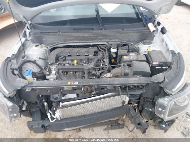 KMHRC8A36RU333987 Hyundai Venue Sel