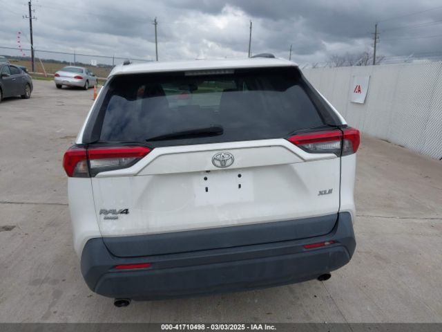 2T3C1RFV9KC007255 Toyota Rav4 Xle Premium
