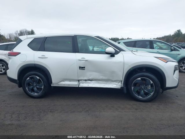 5N1BT3BB5RC740246 Nissan Rogue Sv Intelligent Awd