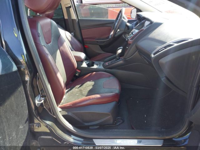 1FADP3J22EL287092 Ford Focus Titanium