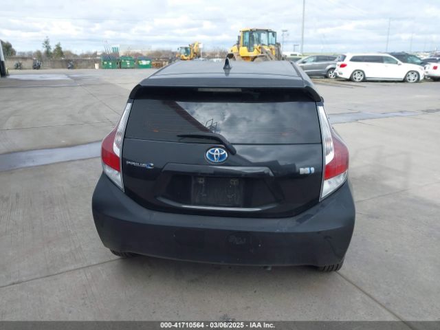 JTDKDTB33G1121860 Toyota Prius C Two
