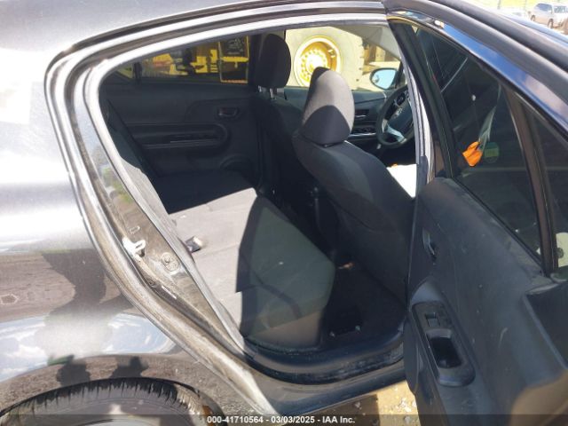 JTDKDTB33G1121860 Toyota Prius C Two