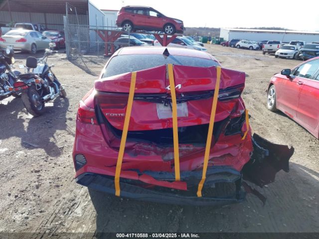 3KPF24AD3NE490610 KIA Forte Lxs