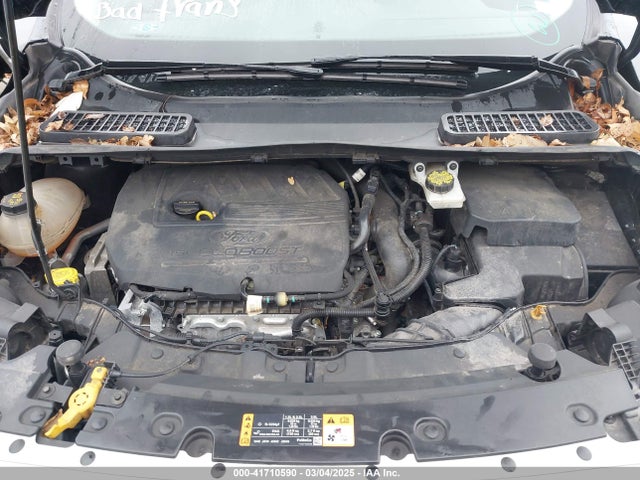 1FMCU9GD8JUC40806 Ford ESCAPE SE