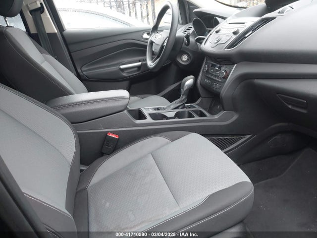 1FMCU9GD8JUC40806 Ford ESCAPE SE