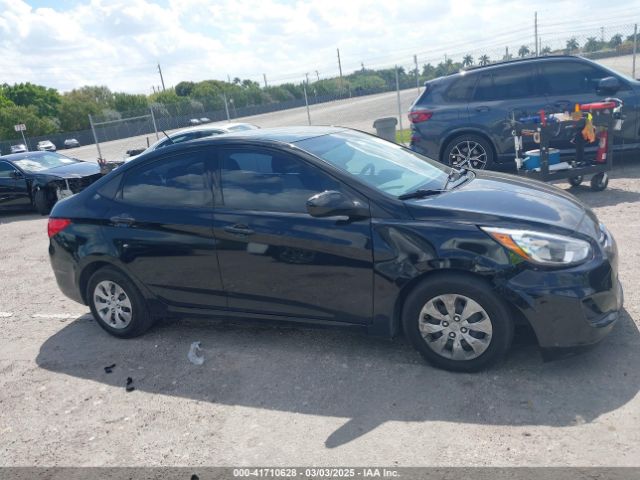 KMHCT4AE8HU360817 Hyundai ACCENT SE