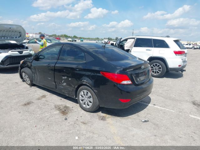 KMHCT4AE8HU360817 Hyundai ACCENT SE