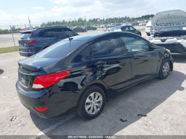 KMHCT4AE8HU360817 Hyundai ACCENT SE
