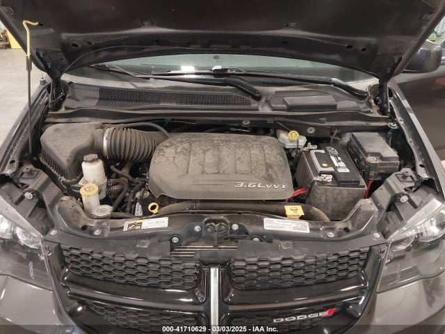 2C4RDGCG1JR251176 Dodge Grand Caravan Sxt