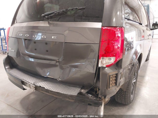 2C4RDGCG1JR251176 Dodge Grand Caravan Sxt
