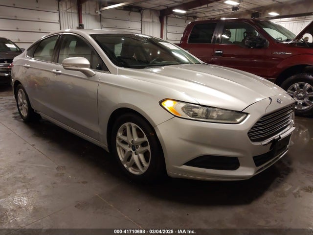 3FA6P0H76FR173527 Ford FUSION SE