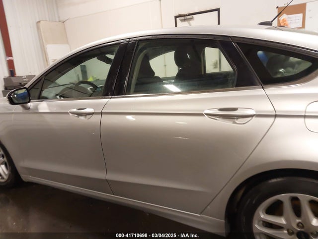 3FA6P0H76FR173527 Ford FUSION SE