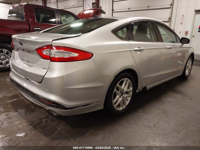 3FA6P0H76FR173527 Ford FUSION SE