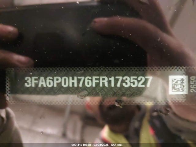 3FA6P0H76FR173527 Ford FUSION SE