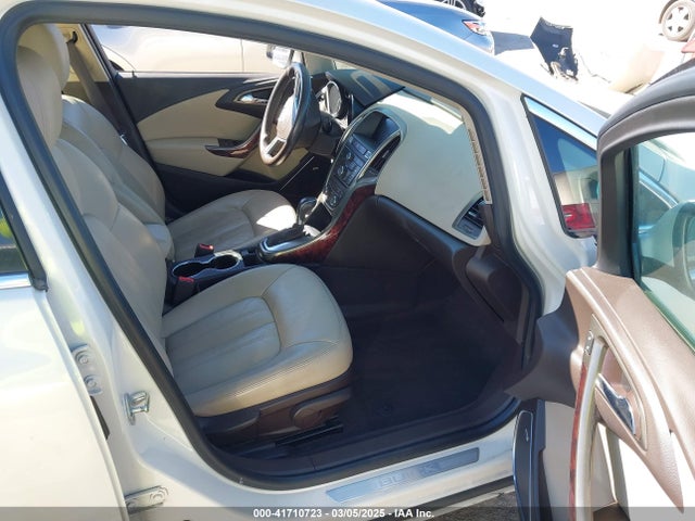 1G4PS5SK8E4176276 Buick Verano Leather Group