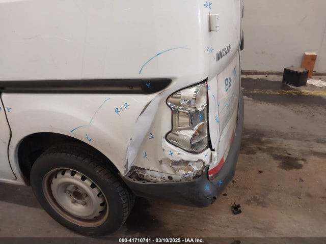 3N6CM0KN9GK693564 Nissan Nv200 S