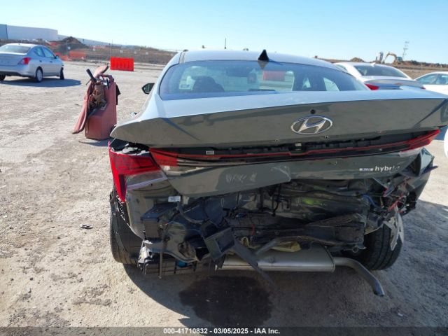 KMHLM4AJ7NU029118 Hyundai Elantra Hybrid Blue