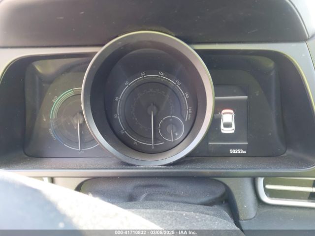 KMHLM4AJ7NU029118 Hyundai Elantra Hybrid Blue
