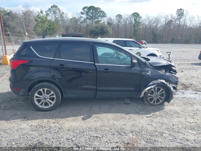 Ford ESCAPE SE 2019 1FMCU9GD7KUB68806 Image 13