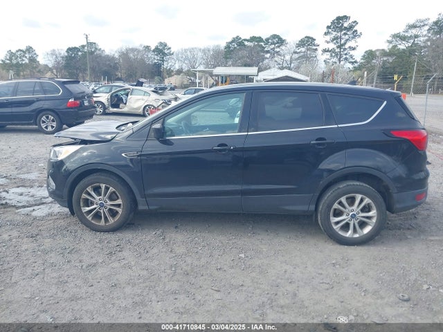Ford ESCAPE SE 2019 1FMCU9GD7KUB68806 Image 14