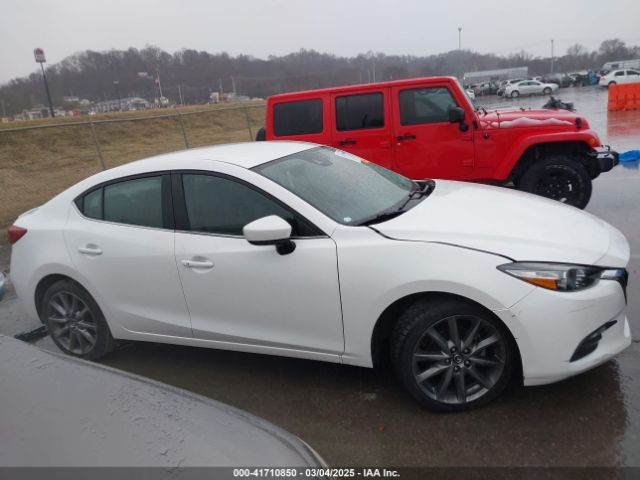 3MZBN1V3XJM256788 Mazda Mazda3 Touring