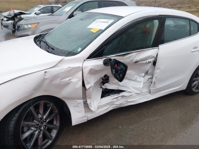 3MZBN1V3XJM256788 Mazda Mazda3 Touring