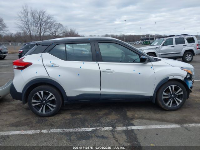 3N1CP5CU0JL510389 Nissan KICKS SV