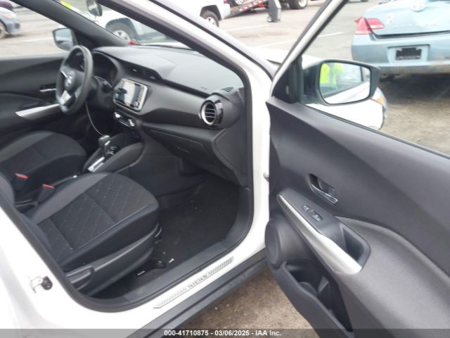 3N1CP5CU0JL510389 Nissan KICKS SV