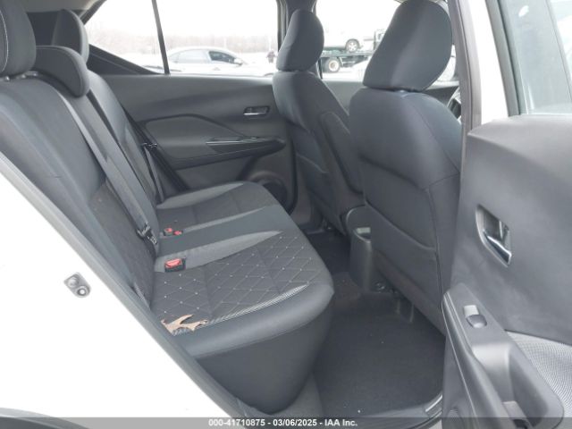 3N1CP5CU0JL510389 Nissan KICKS SV