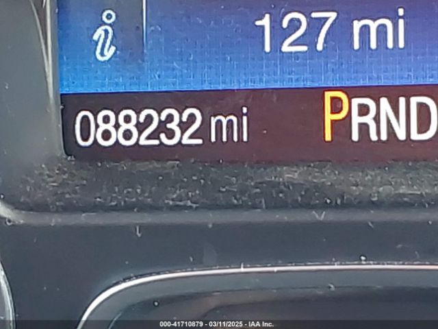 1FMCU0JD0HUC90100 Ford Escape Titanium