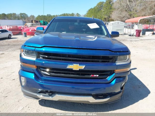 3GCUKREC9JG211391 Chevrolet Silverado 1500 2lt