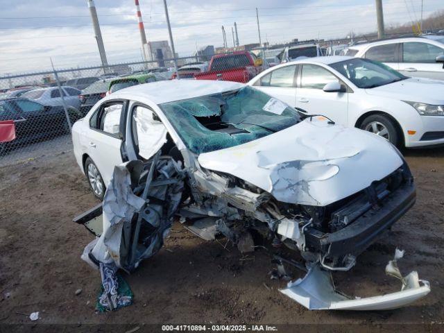 1VWAT7A33FC099429 Volkswagen Passat 1.8t Wolfsburg Edition