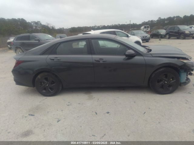 5NPLM4AG4MH021821 Hyundai ELANTRA SEL