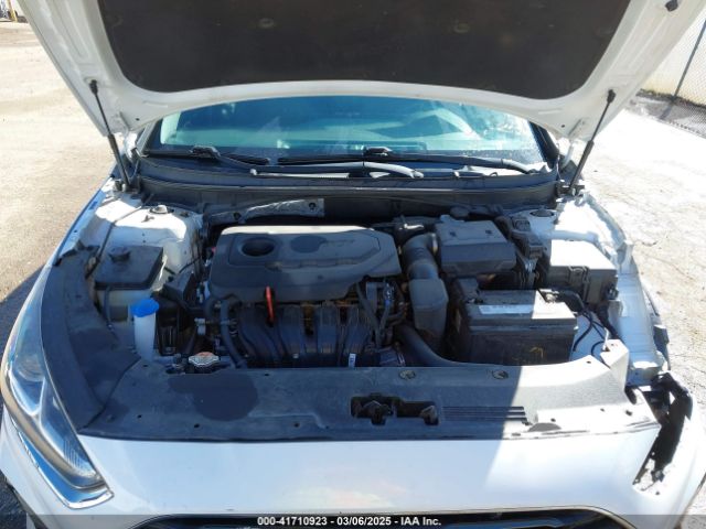 5NPE24AF5KH738070 Hyundai SONATA SE