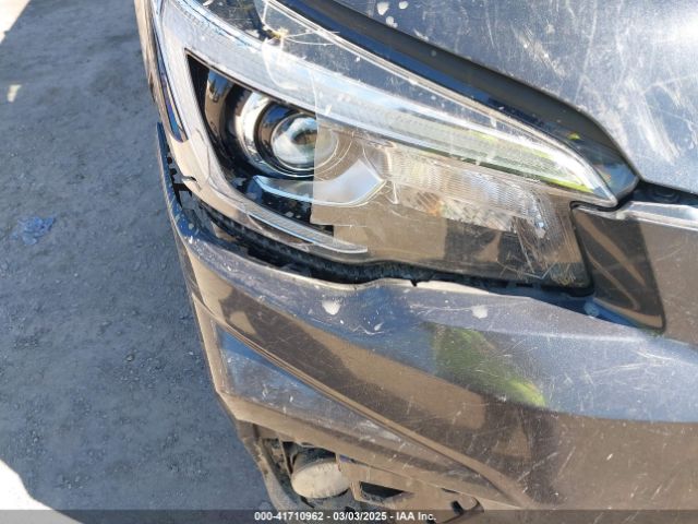 JF2SKAUC1KH583794 Subaru Forester Limited