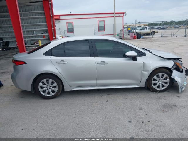 5YFB4MDE8SP244854 Toyota COROLLA LE