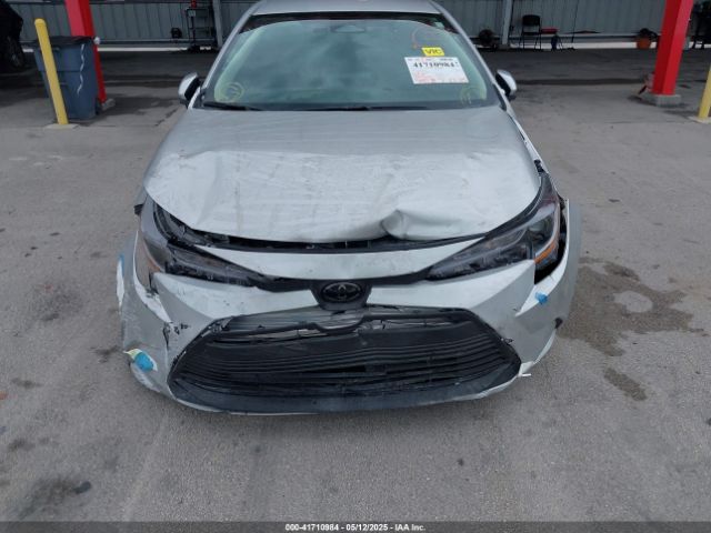 5YFB4MDE8SP244854 Toyota COROLLA LE