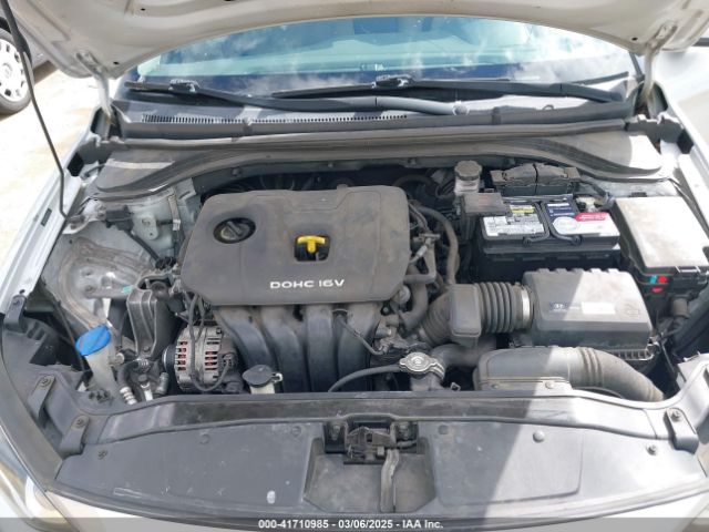 5NPD74LF9HH146142 Hyundai ELANTRA SE